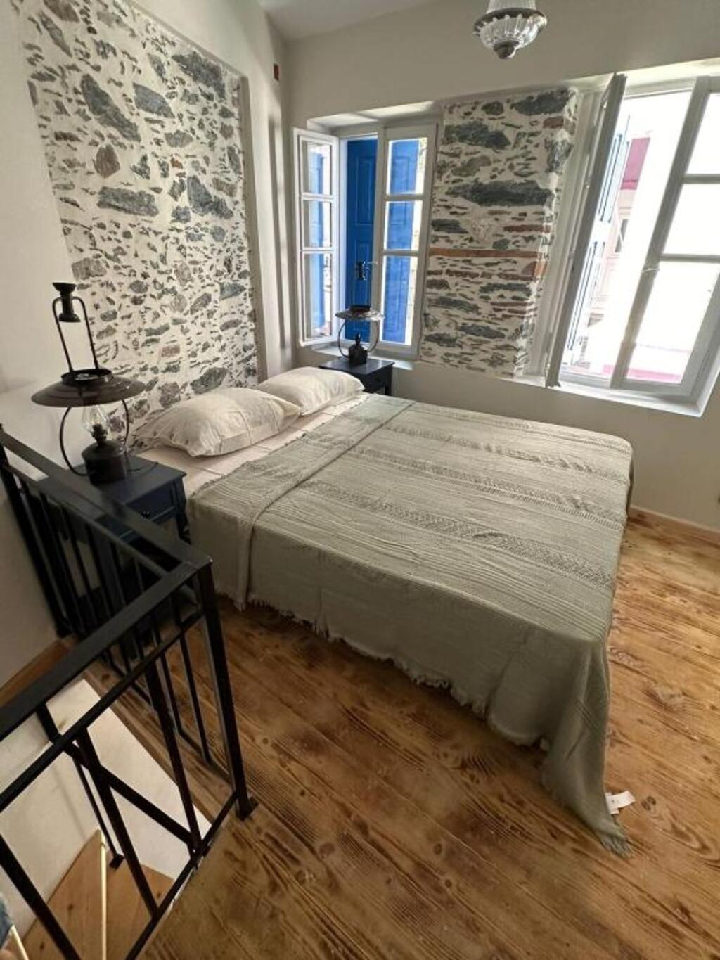 Plomari Geometer House Picture