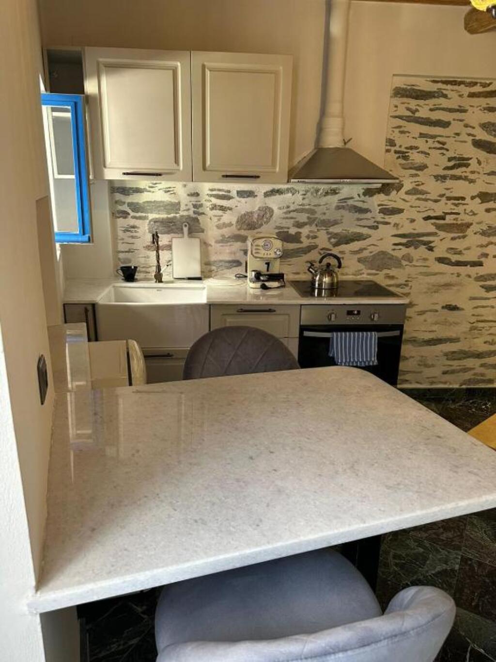 Plomari Geometer House Picture